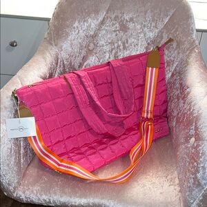Pretty Simple Pink Quilted Women's Weekender Tote 🩷🧡